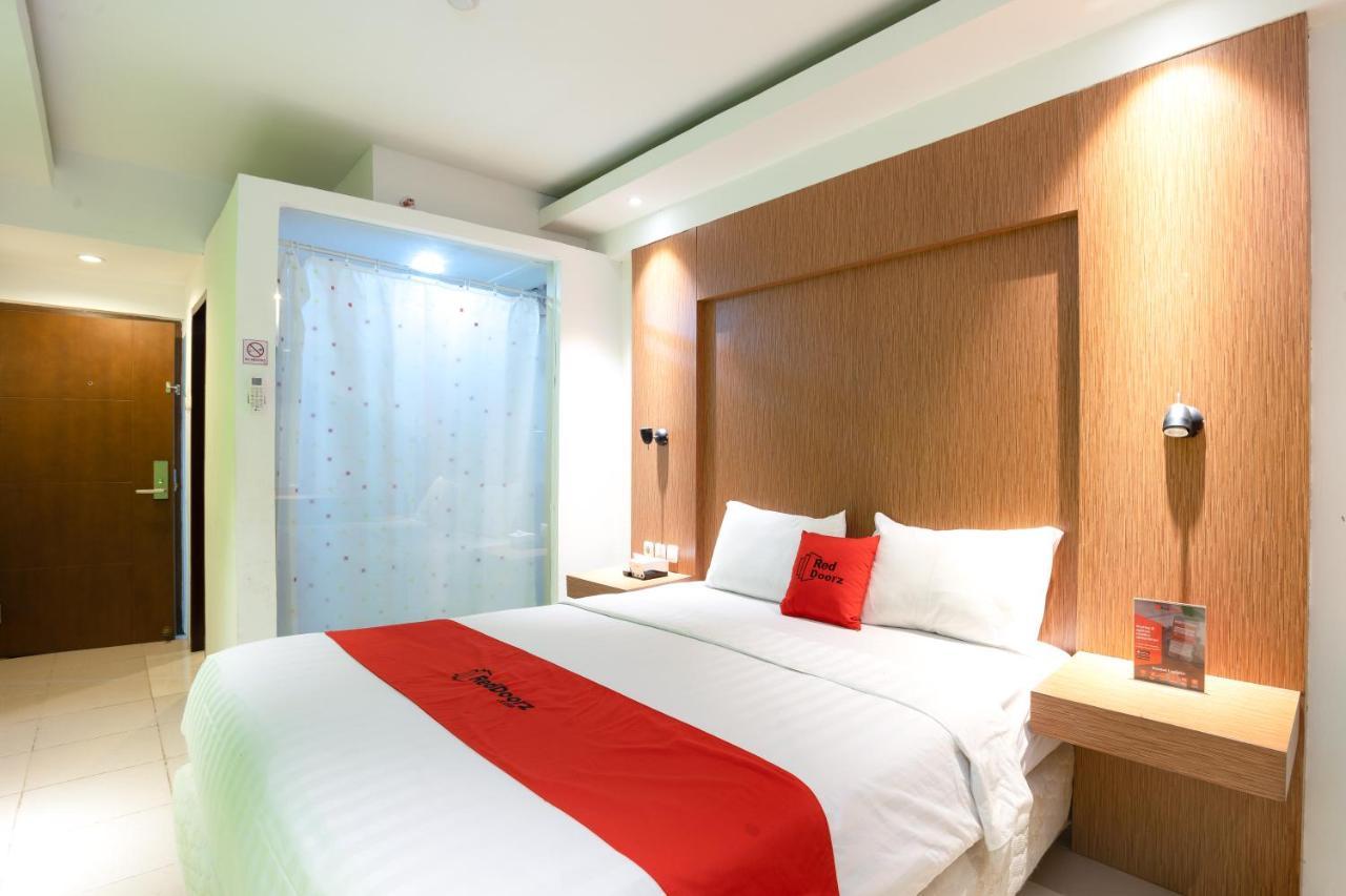 Reddoorz Apartment At Bogor Valley Exteriör bild