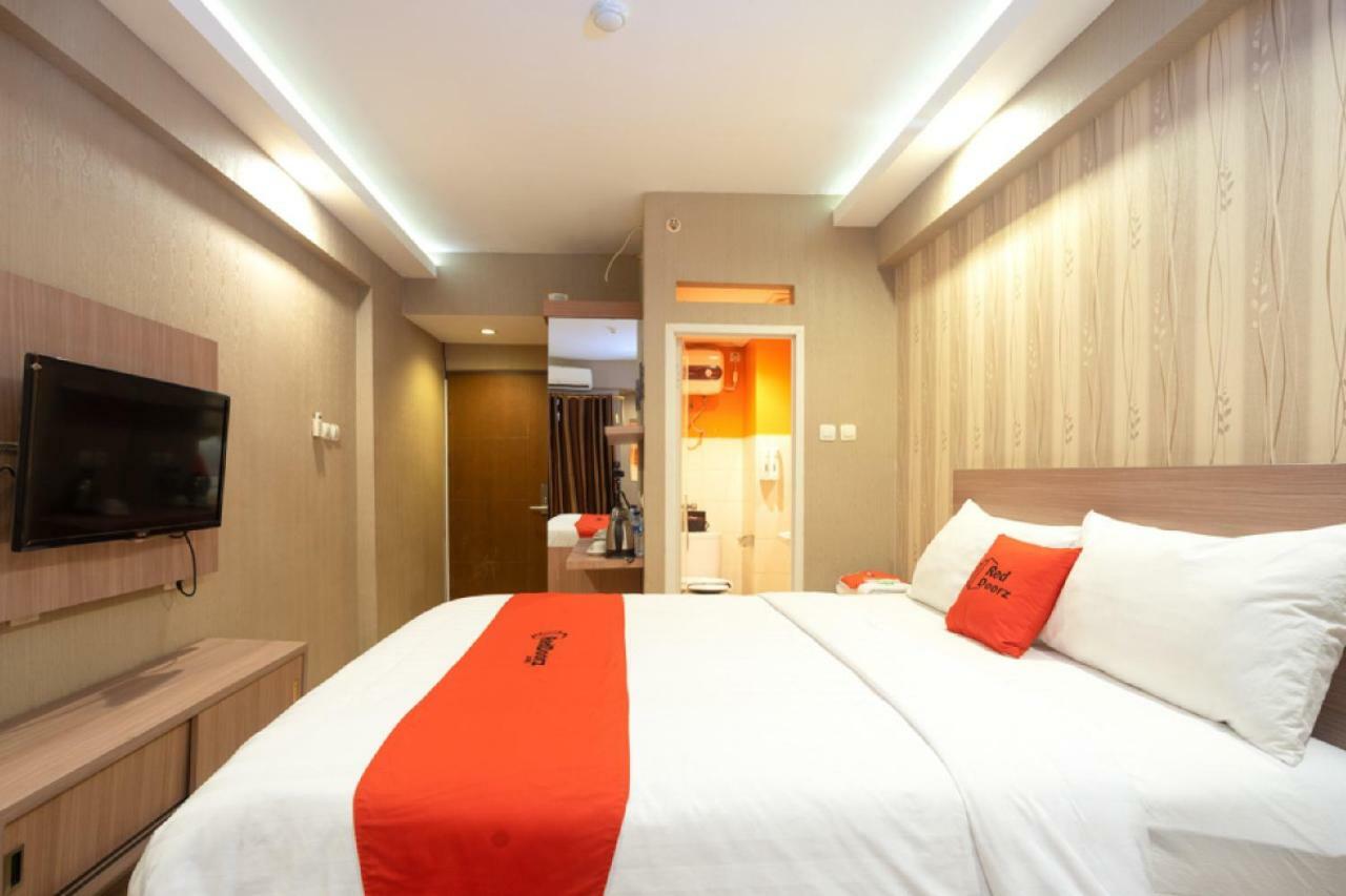 Reddoorz Apartment At Bogor Valley Exteriör bild